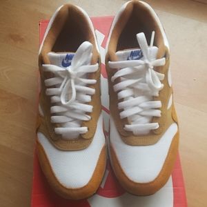 Air Max 1 (Curry)
